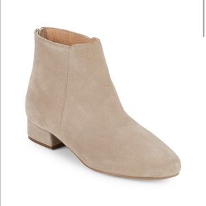 Seychelles Natural Loyalty Suede Chelsea Boots 9